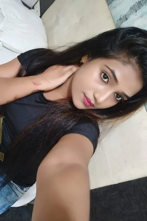 Tanvi - Mumbai Companion