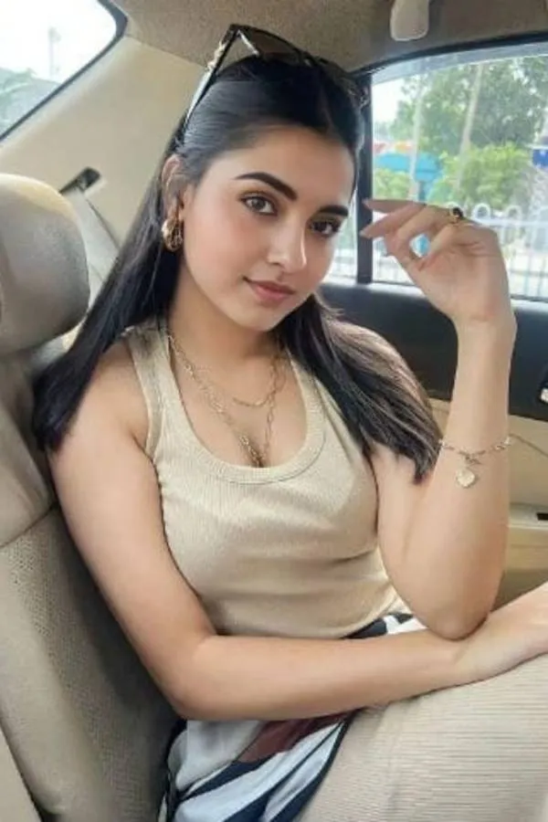 Priya - Mumbai Companion